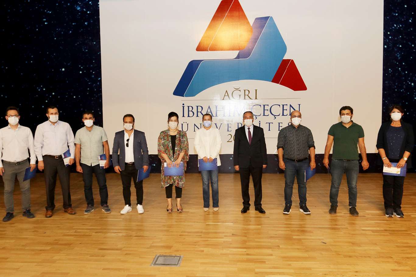 AİÇÜ’de Bilimsel Teşvik Ödülleri Töreni yapıldı